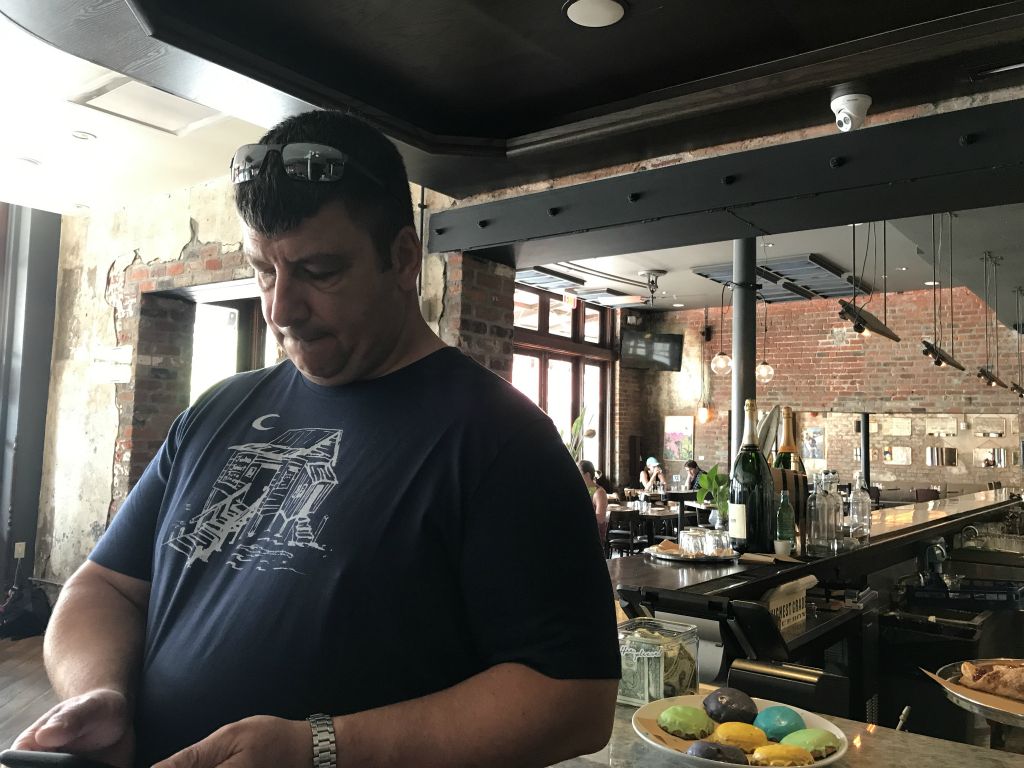 Saturday morning and Nick checks out where we are going. This is the lobby bar of our terrific hotel, Old No. 77. - 15 Apr 2017